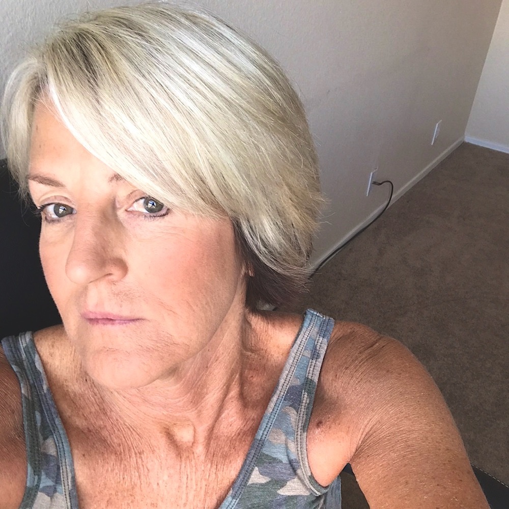 Meet your Posher, Dana